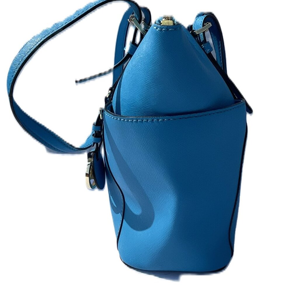 Michael Kors Blue Leather Shoulder Bag with Gold Hardware - Picture 8 of 13